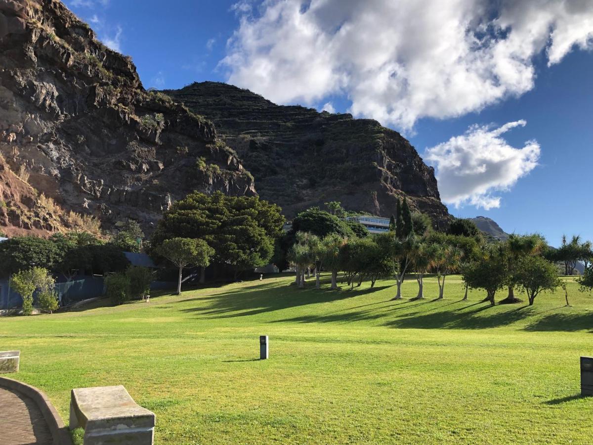 Calheta Ocean View Apartment 2 - Air Condition Estreito Da Calheta Dış mekan fotoğraf